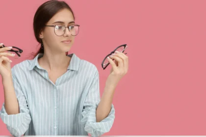 U.S. eyewear choosing woman consumer