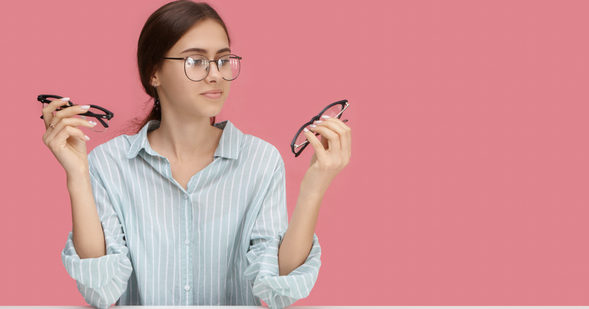 U.S. eyewear choosing woman consumer
